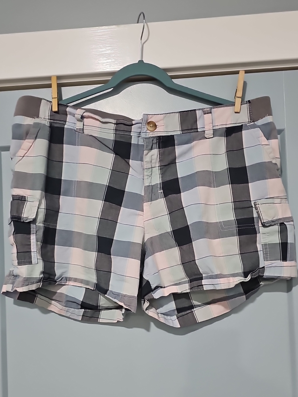 Plaid Cargo Shorts in Pastel Pink, Gray & Black